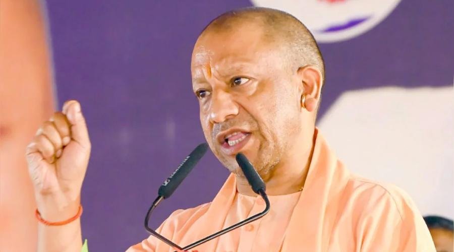 Bahraich Railway Connectivity: बहराइच में रेल सेवा की शुरुआत, CM योगी बोले- पिछली सरकारों ने बनाया था पिछड़ेपन का पर्याय