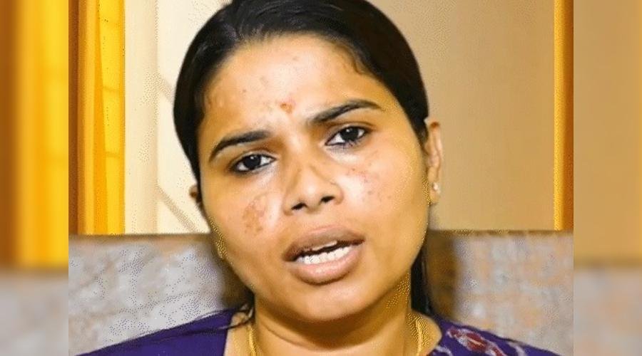 उत्तर प्रदेश की विधायक के खाते से 1.55 लाख रुपये पार