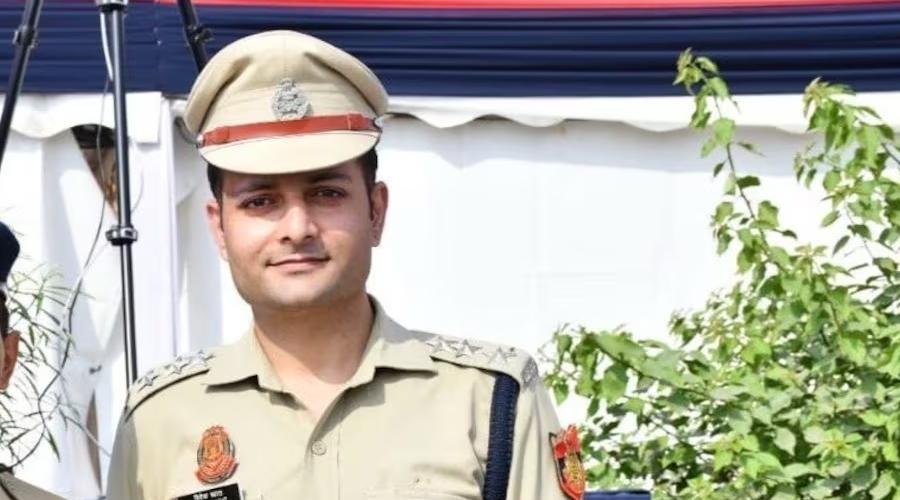 ACP Vivek Bhagat: जंतर-मंतर के दो प्रदर्शनों के बीच क्यों चर्चा में आया नाम? जानें कौन हैं विवेक भगत